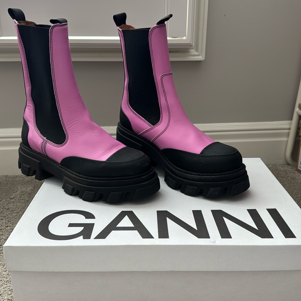 Ganni pink boots size 40